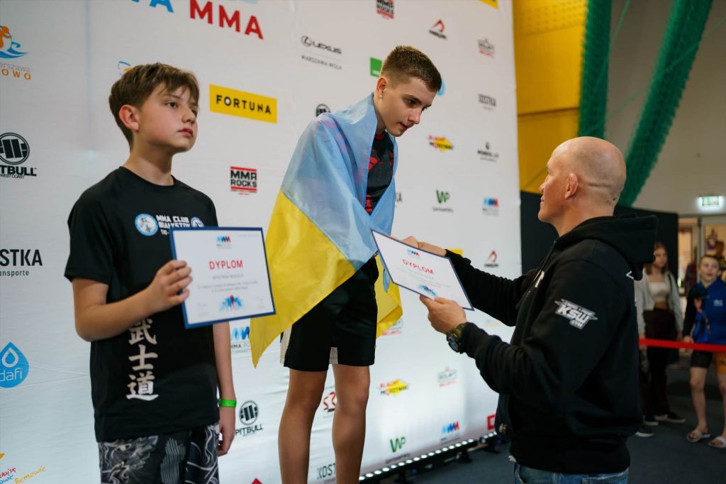 Спортсмени з України показали чудові результати у юнацьких категоріях чемпіонату з MMA у Польщі